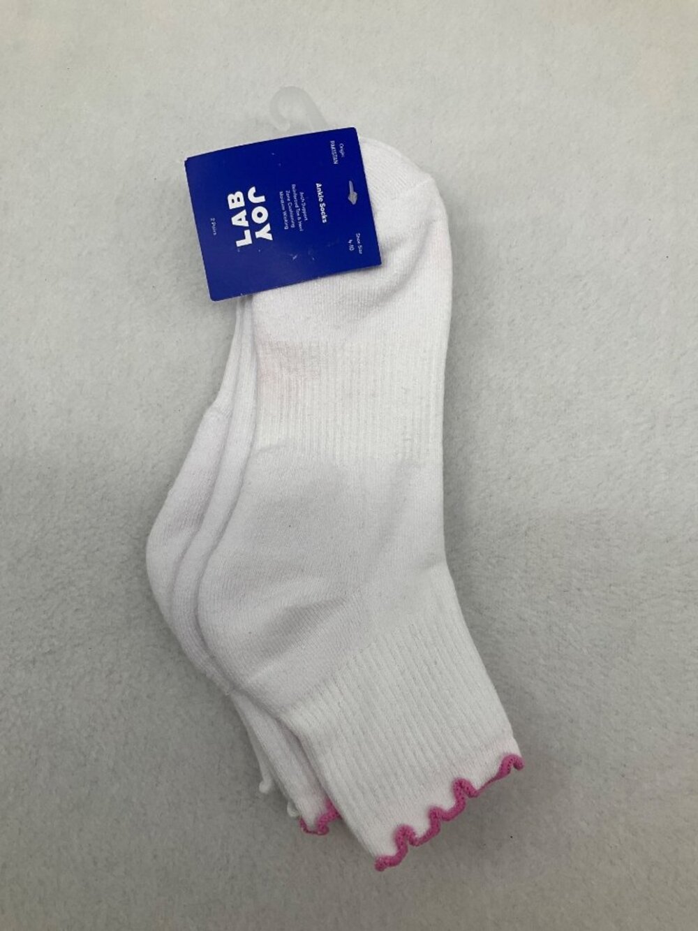 JoyLab Lettuce Edge Cushioned 2 pk. Ankle Socks White/Pink NEW